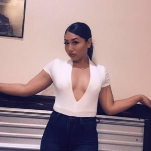 Meet your Posher, Desiree